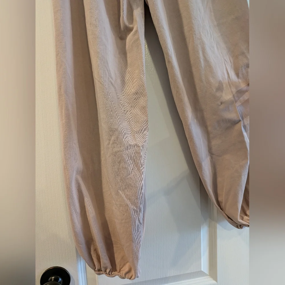Free People Movement Hot Shot Crossover Pants Joggers Pumice Tan Size XS Lounge - Picture 11 of 16